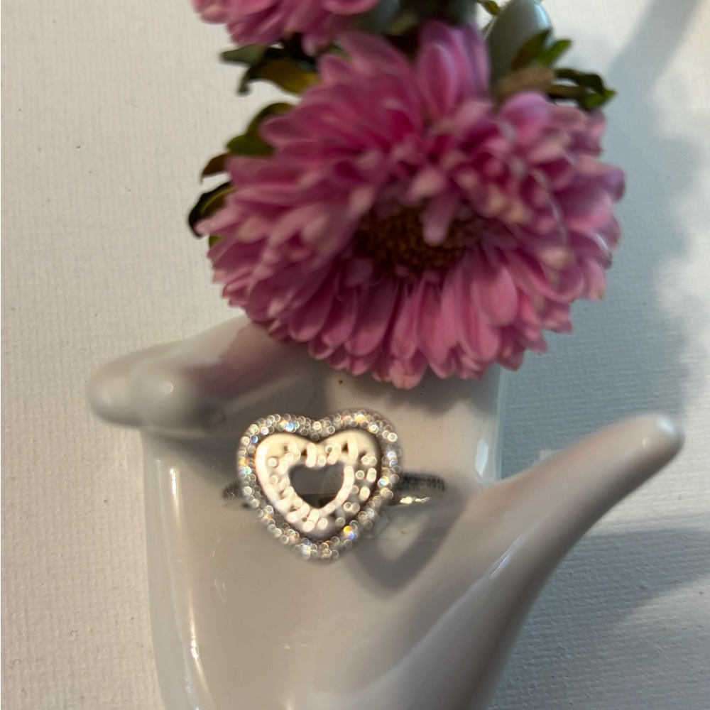 Elegant Silver Heart Ring